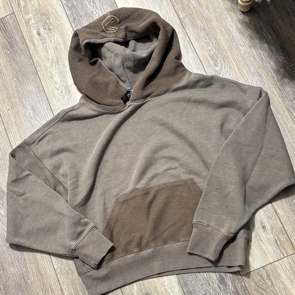 SAVVI Tops - SAVVI ladies brown Hoodie size large